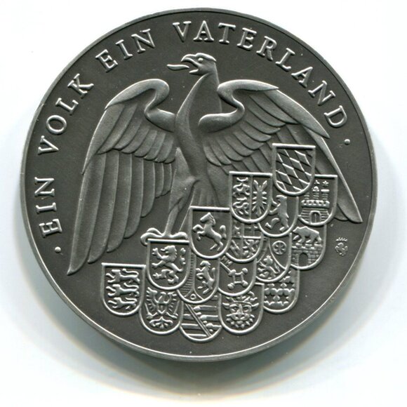 Germany Kaiser Barbarossa Medal (b735-43) - Picture 2 of 2